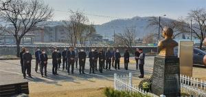 미래통합당 김선교 후보, 故 이창기 준위 흉상 추모비 참배